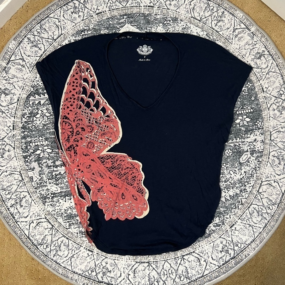 Y2K Juicy Couture Navy Blue Shirt with Pink Butterfly Print - Size P (XSP)